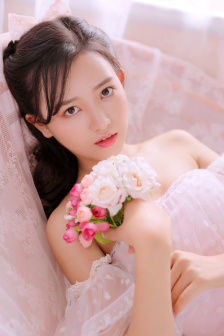 亚当 莱文